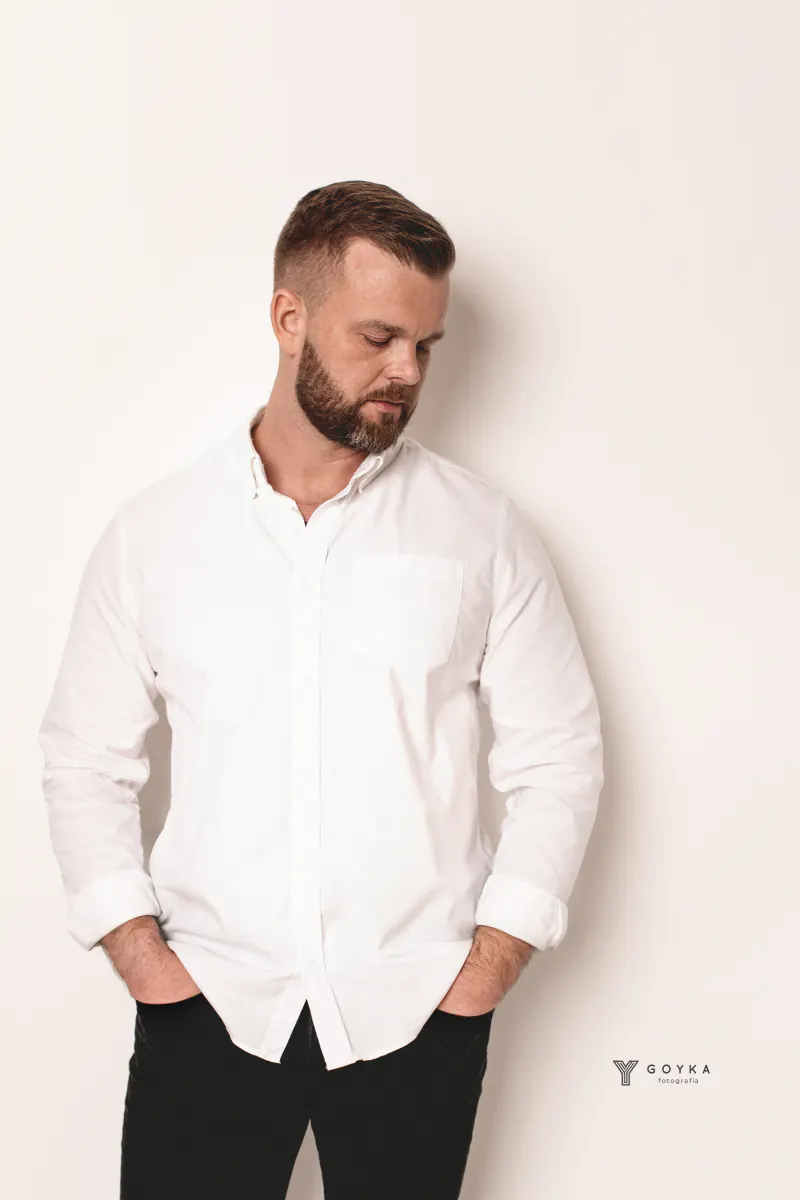 Sesja na portale randkowe Poznań - męski portret